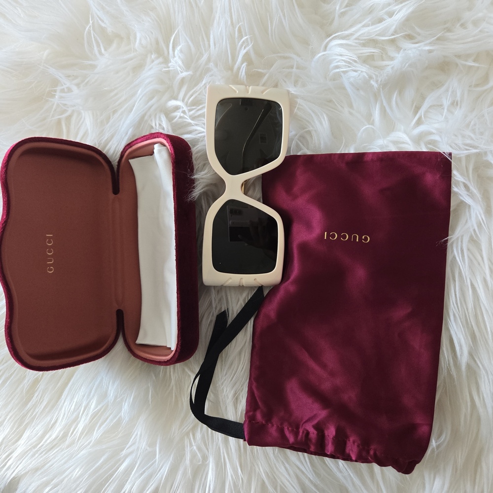 Gucci 56mm  Square Sunglasses  use one time